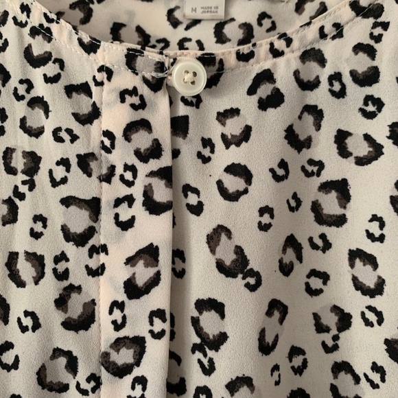 LOFT Animal Print Blouse - Picture 4 of 5